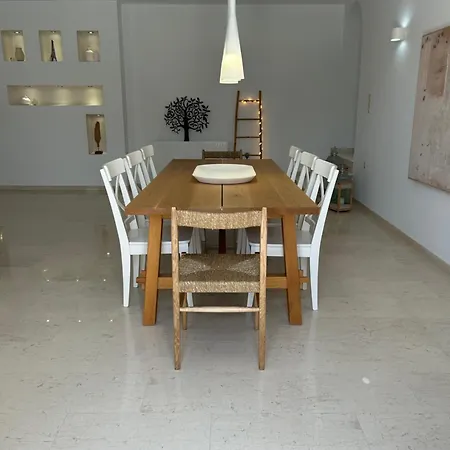 Elia Apartment